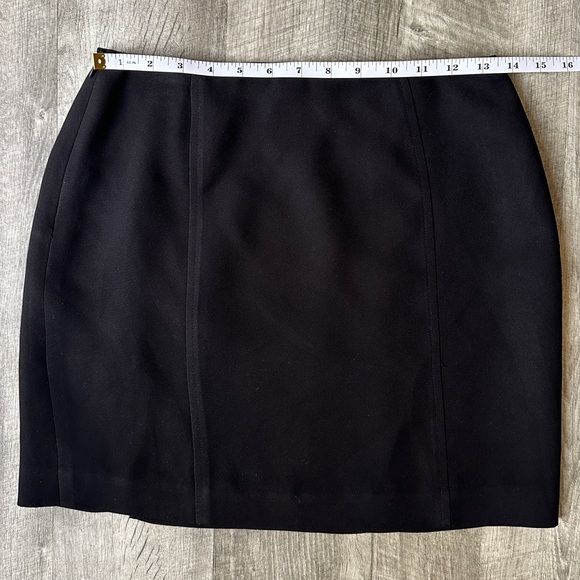 Vintage Fall Bundle: Sweaters + Skirts - S/4 - Picture 14 of 16